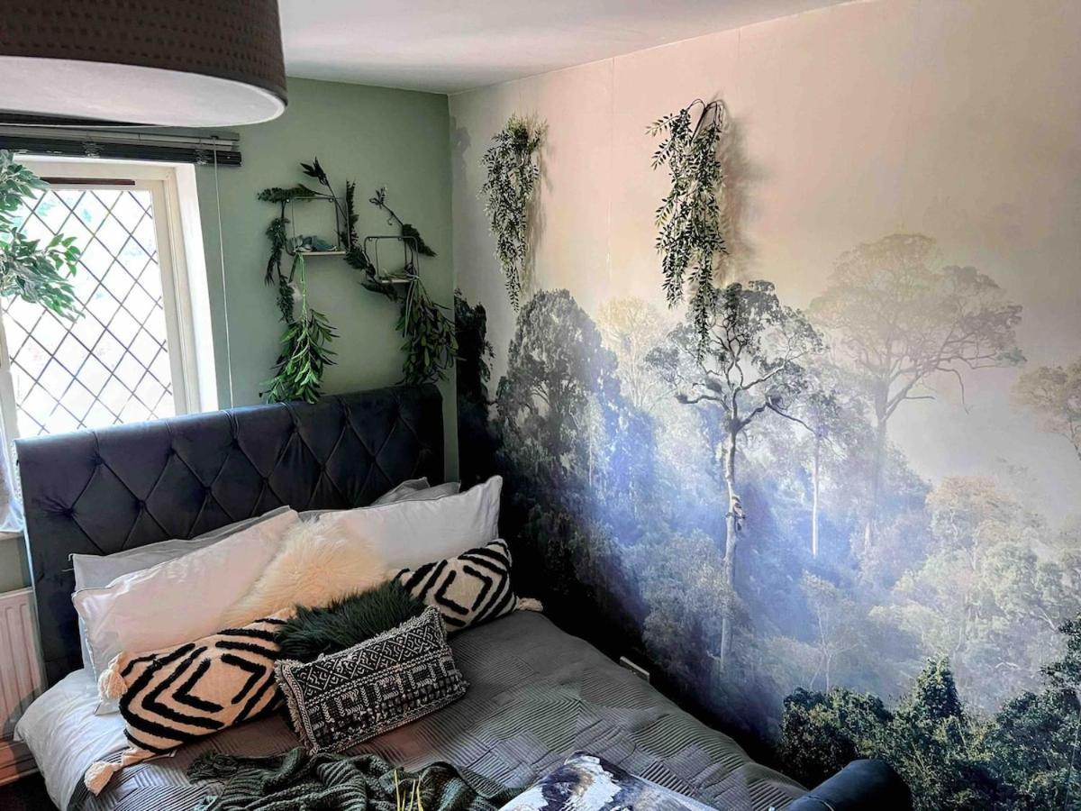 The Boutique Large Themed Hideaway Retreat Holiday home