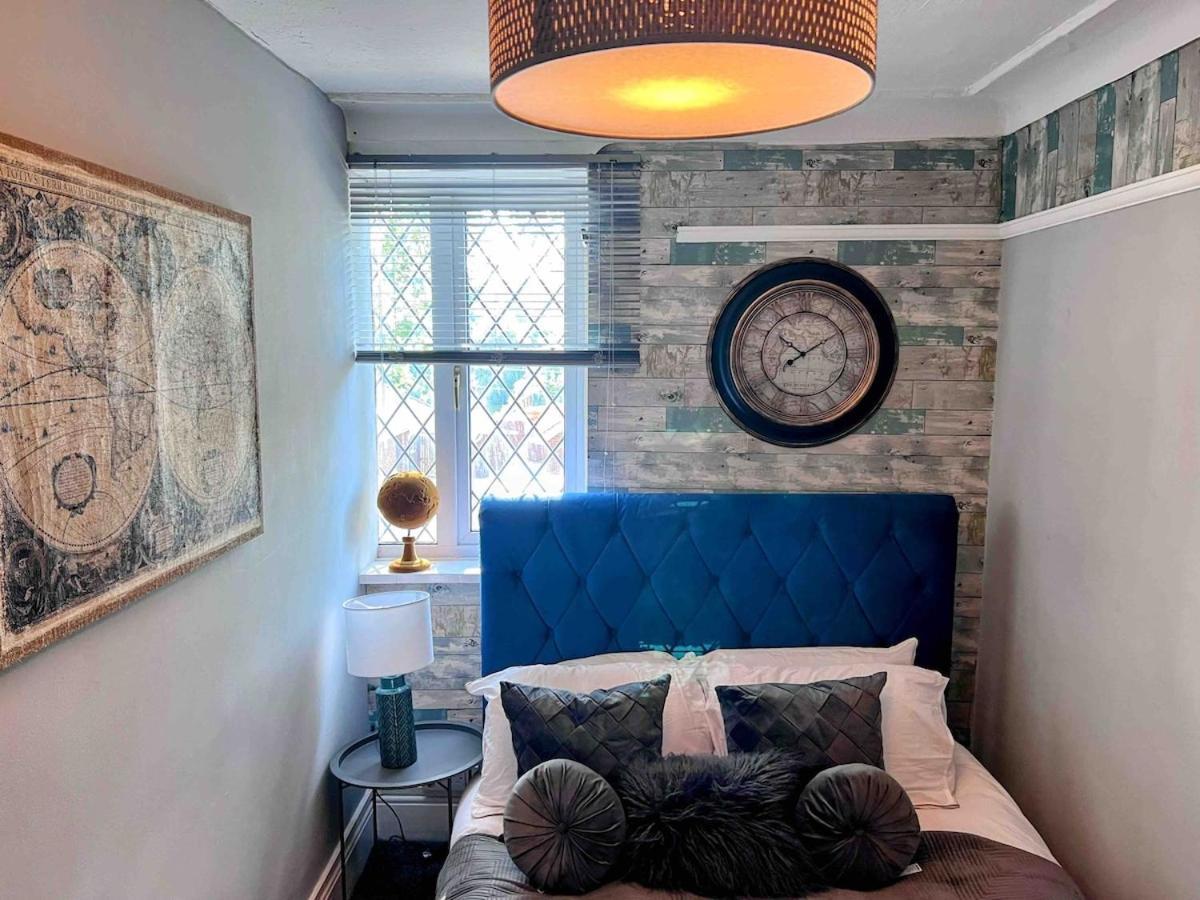 The Boutique Large Themed Hideaway Retreat Holiday home Canterbury