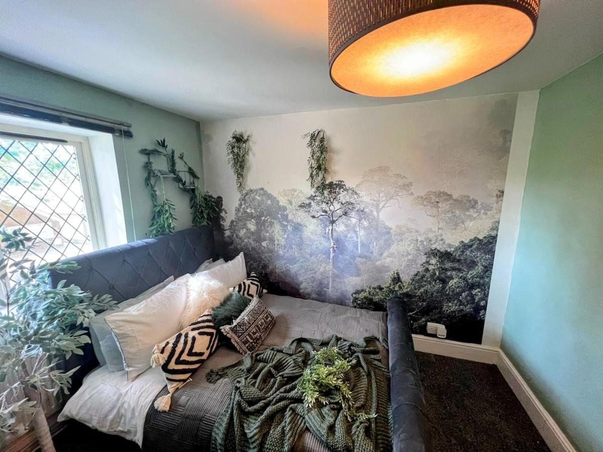 Holiday home The Boutique Large Themed Hideaway Retreat Canterbury