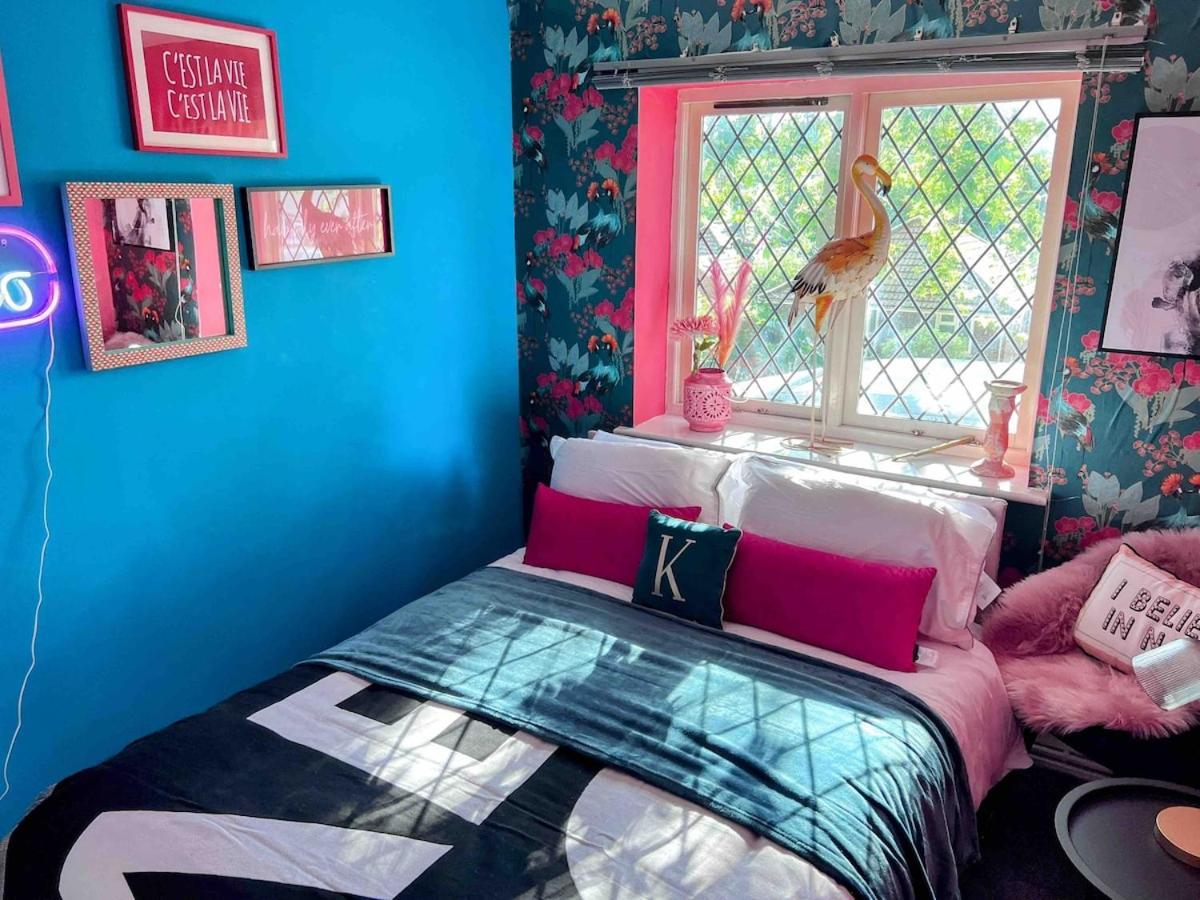 Holiday home The Boutique Large Themed Hideaway Retreat *