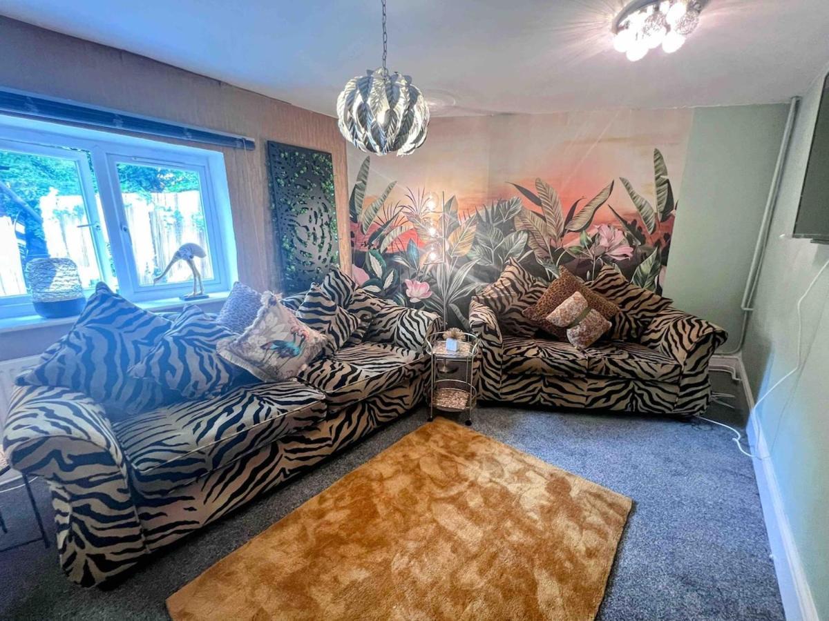 Holiday home The Boutique Large Themed Hideaway Retreat *
