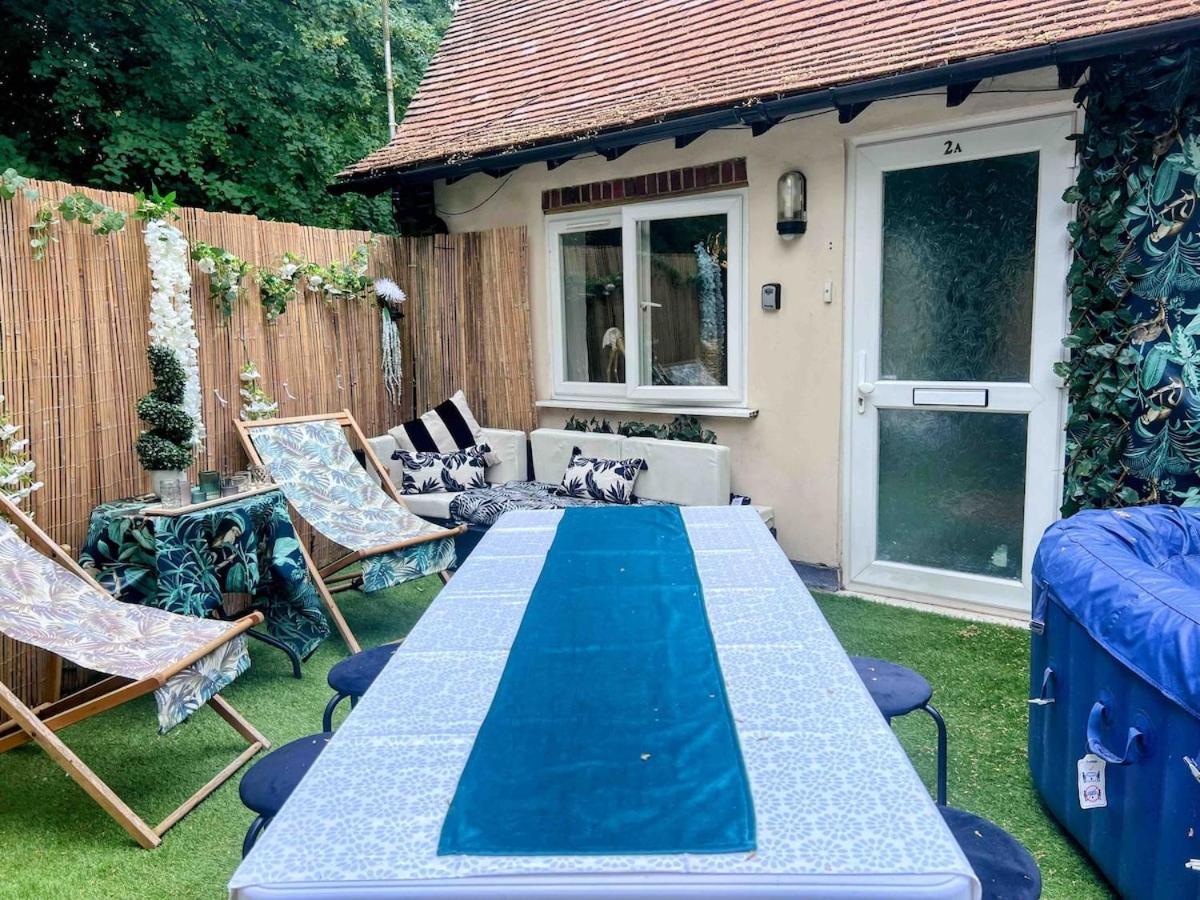 The Boutique Large Themed Hideaway Retreat *